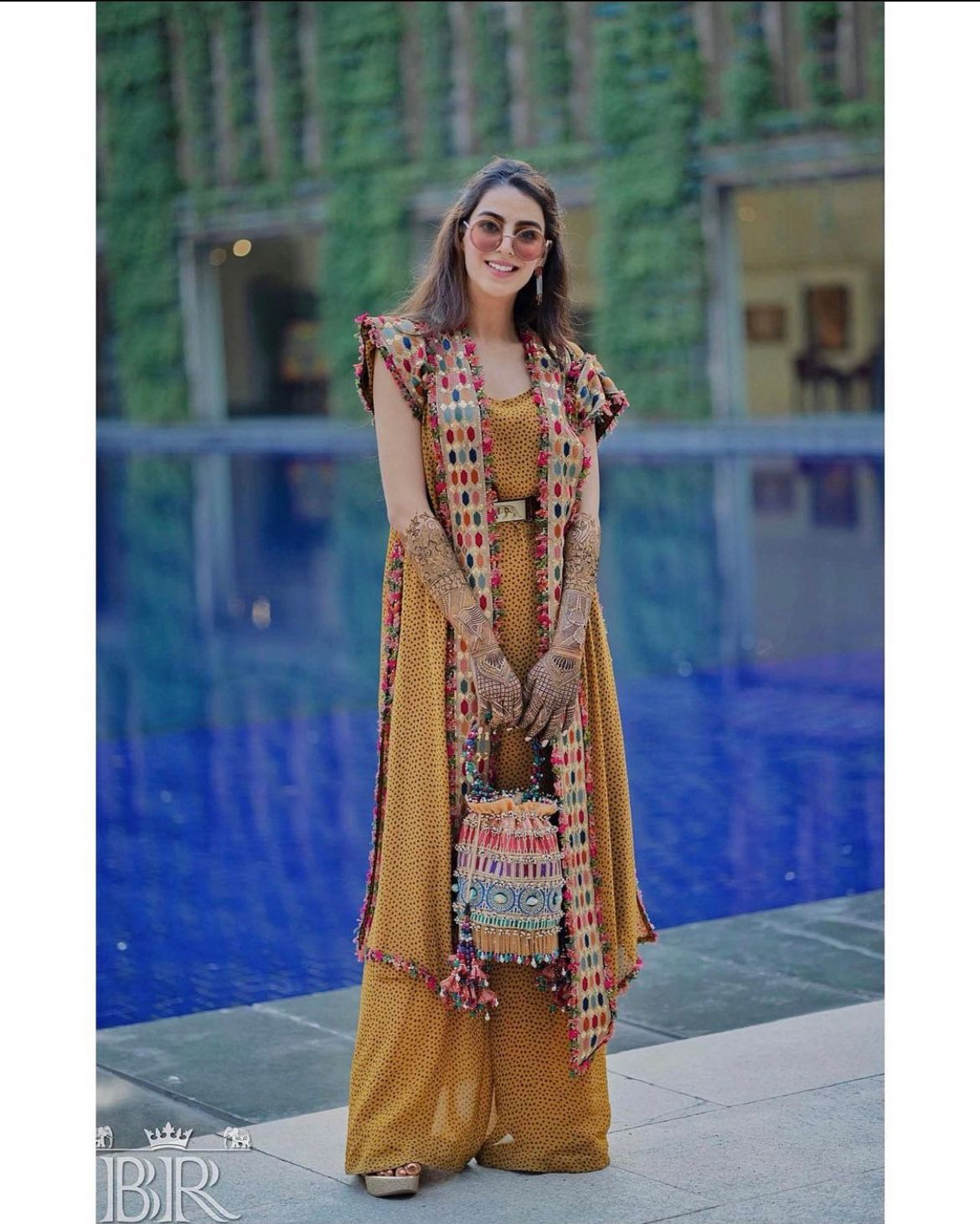 Sabyasachi bride mehendi look